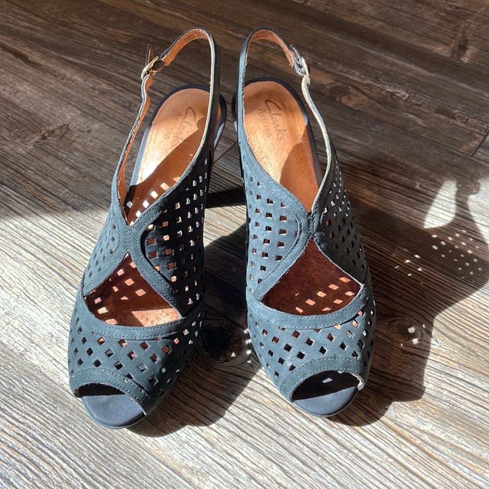 Clarks Artisan Wessex Shay Open Toed Heels